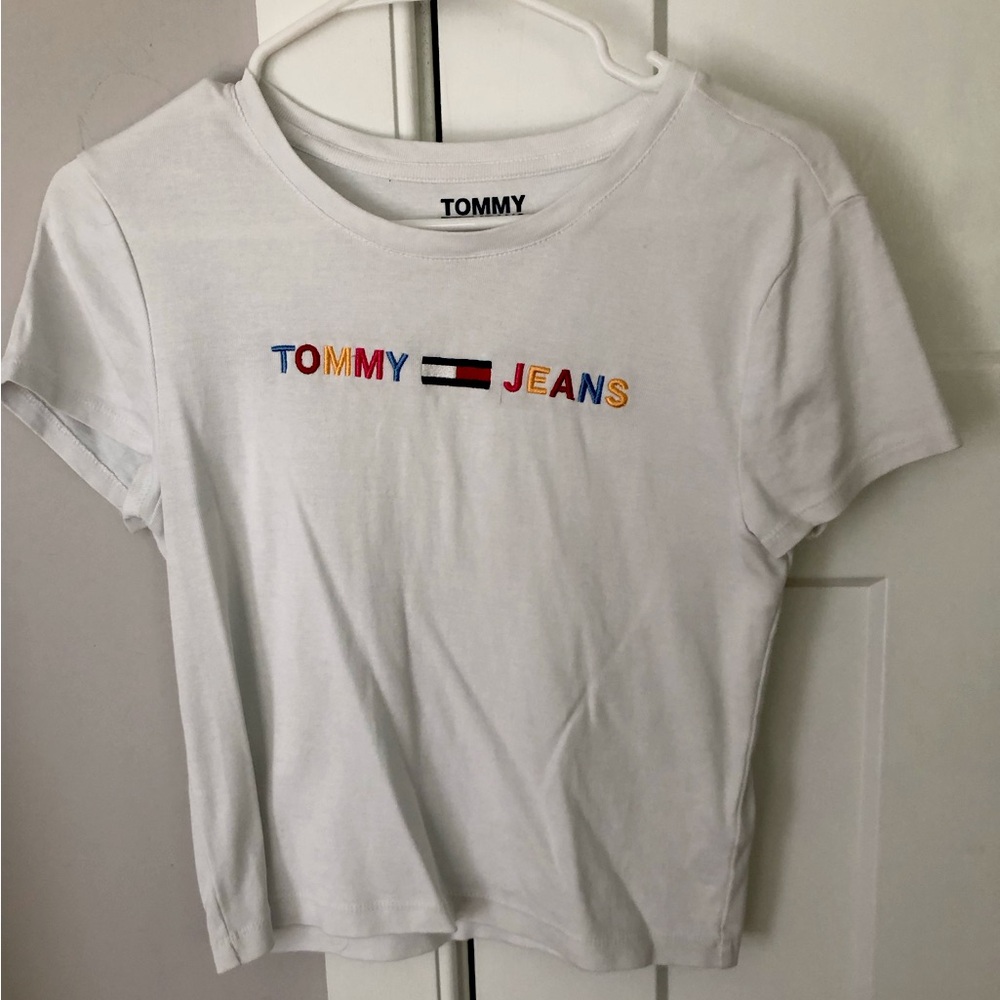 Vintage Tommy Hilfiger Jeans top. White, with colored letters. Great condition!